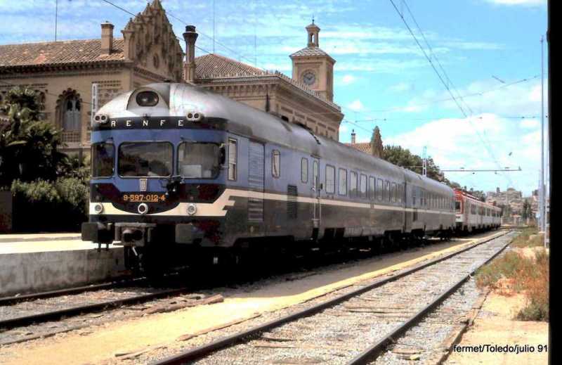 597.012 - Toledo. Rapido Toledo Cuenca, julio 1991. Foto Angel Rivera.JPG