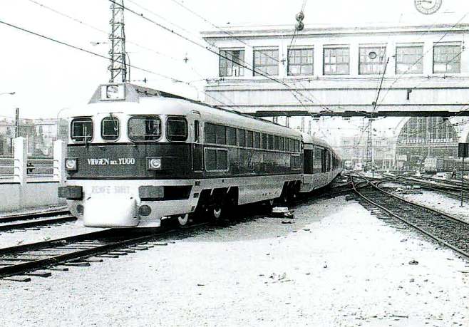 3006T - Catalán Talgo. Foto Jordi Ibáñez.jpg
