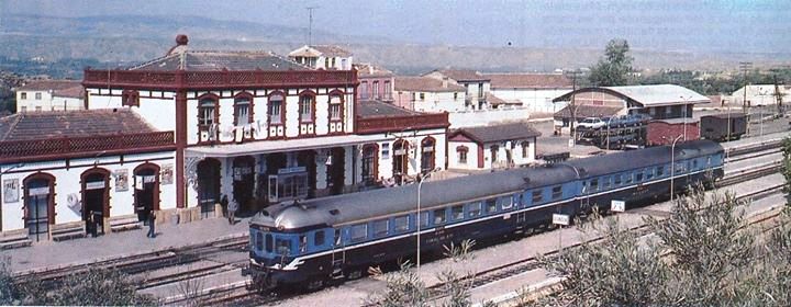 597.000 - Guadix. TER Granada-Valencia. 1983. D. Durandal.jpg