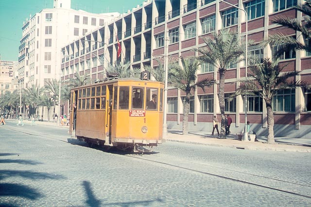 El 1 en línea 2. 1966.jpg