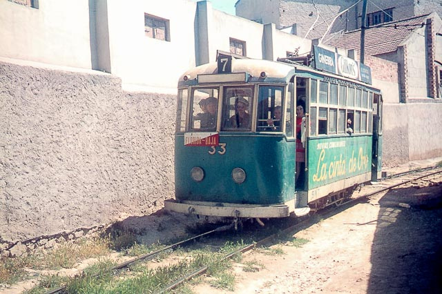 El 33 en línea 7. 1966.jpg