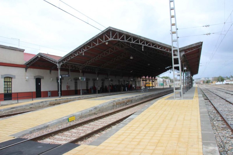 03 Estación de puente Genil.jpg