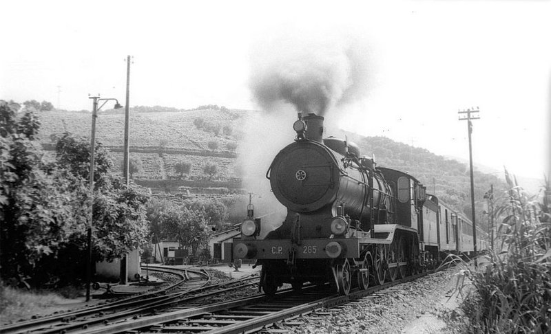 CP 285 REGUA(A LA IZDA LINEA DE ANCHO METRICO A CHAVES)).jpg