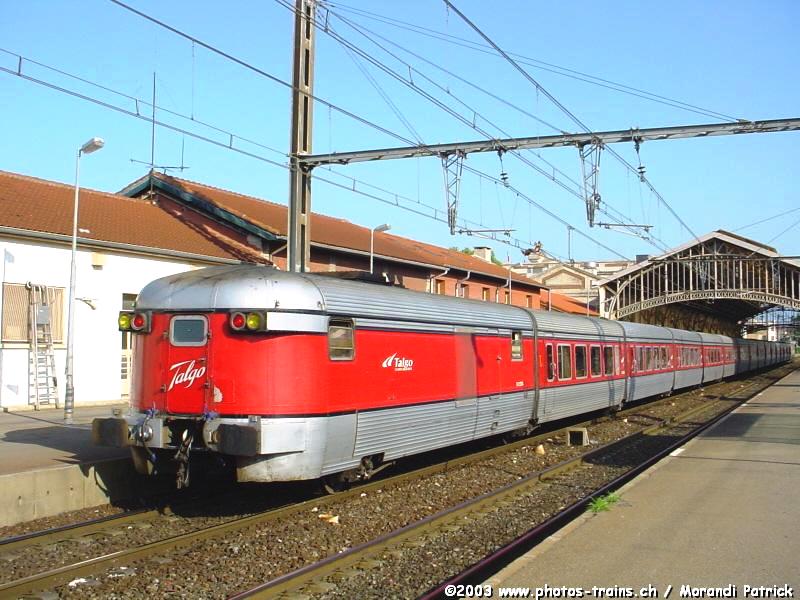 Talgo III Montpellier-Barcelona.  Perpignan 2003. Foto Patrick Marandi.jpg