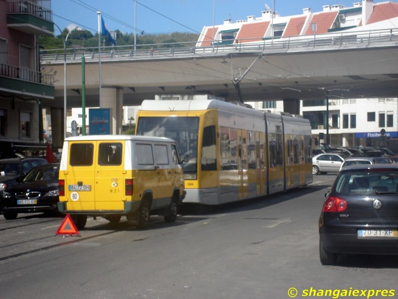 Averiado en Algés.jpg