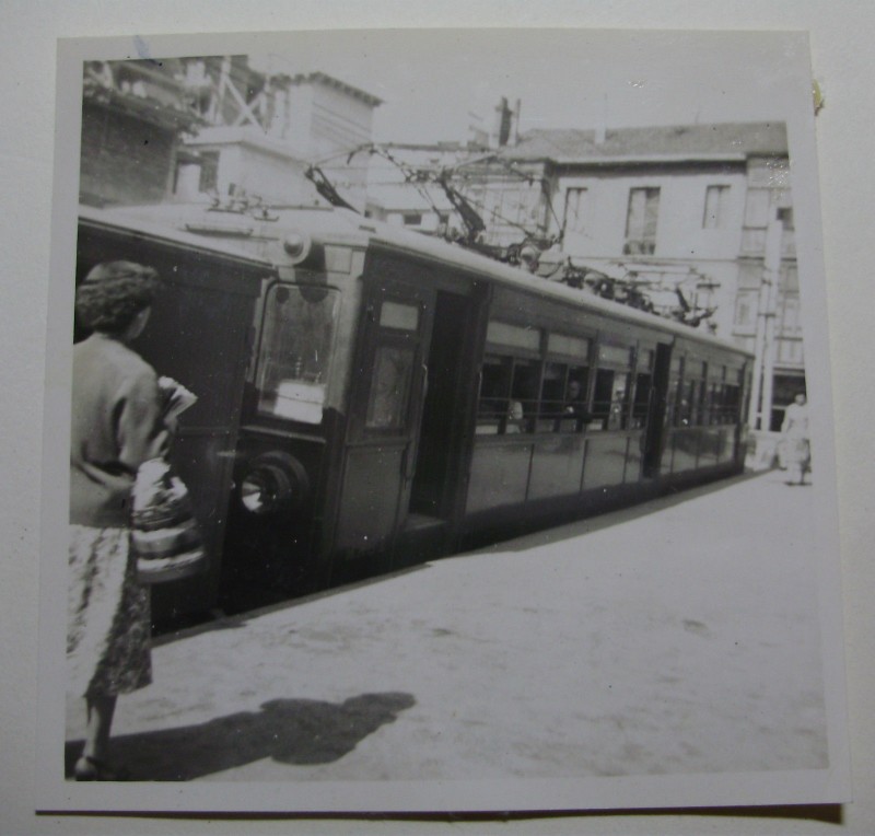 FTS - Bilbao-Calzadas  año 50 M.A.B.-2 de madera antes de que se incendiase foto - H. E. C. Pircely.jpg