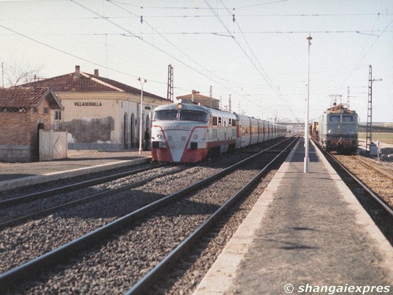 Talgo III Cartagena.jpg