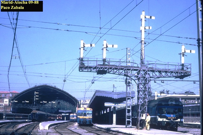 Estación de Atocha - 09-1988.jpg