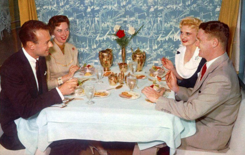 Union_Pacific_City_of_Los_Angeles_Gold_Room.JPG