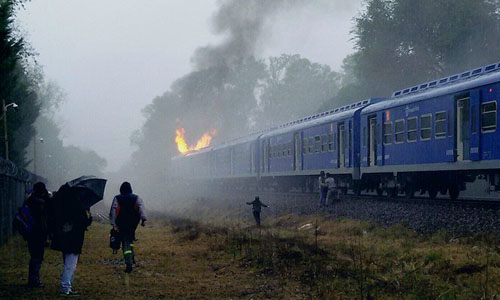 20150429060200_tren_incendiado.jpg