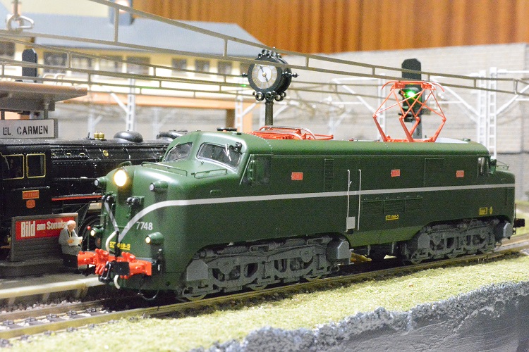 277-048-5 (10).JPG