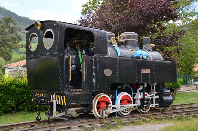 Locomotora Reyerta-02.JPG