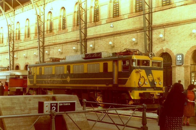 Estación Sevilla-Plaza de Armas. 1987_2.jpg