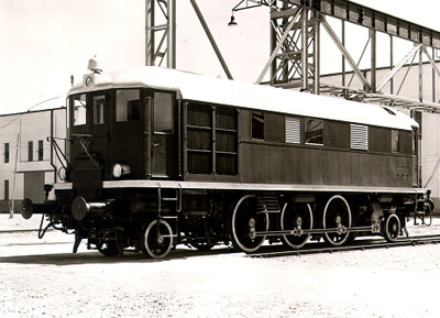 first-large-diesel-hydraulicllocomotive-v140-large.jpg