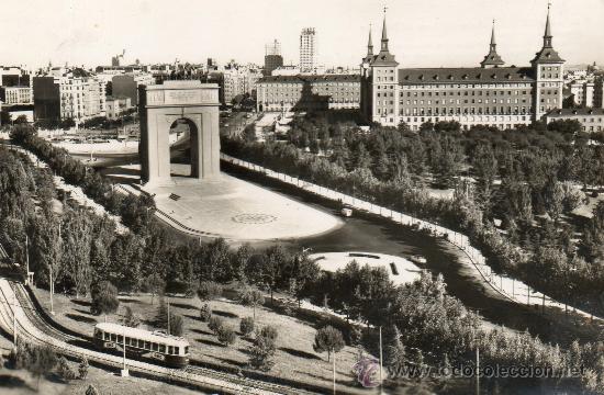 Línea del Paraninfo .1959-60.jpg