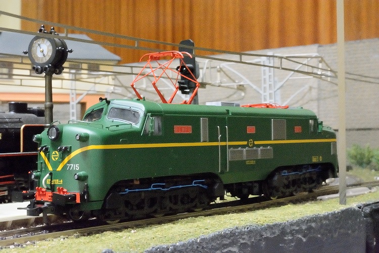 277-015-4 (7).JPG