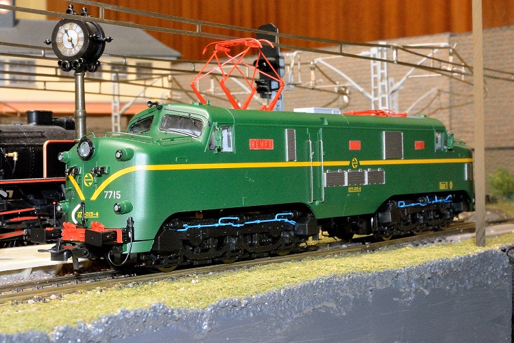 277-015-4-(8).JPG