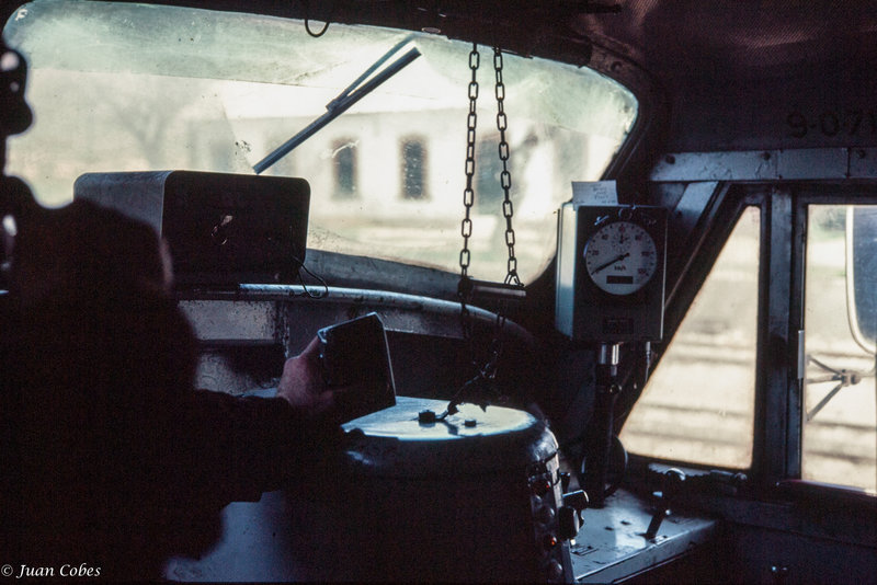 1983-1106.jpg