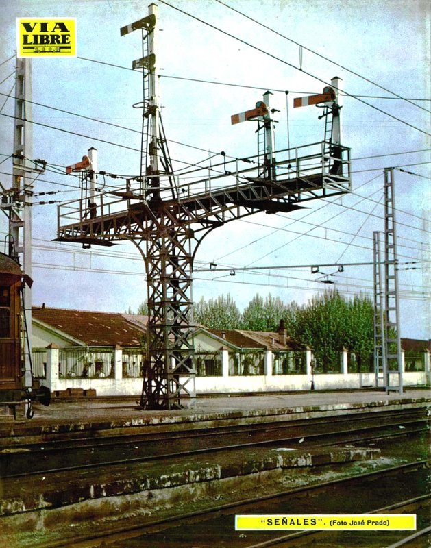 Señales en alguna estación. Via Libre 048 - 1967.jpg