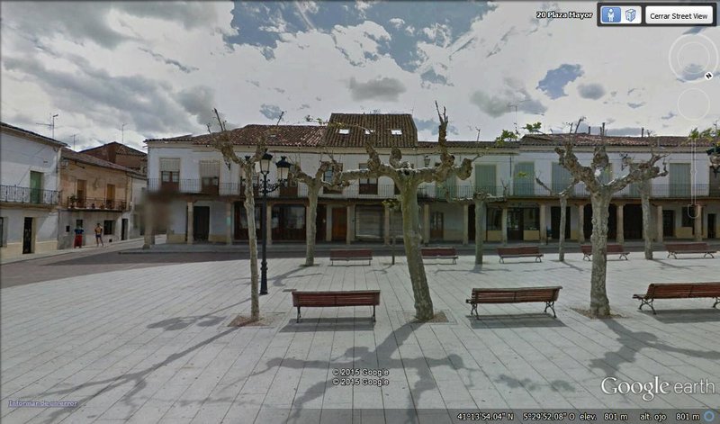 plaza mayor de fuentesauco.jpg