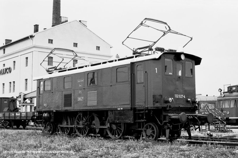 b12-132_027.jpg