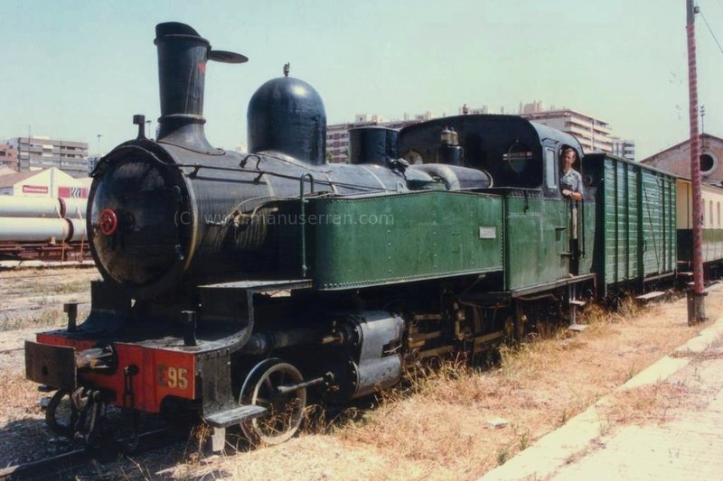 b0553-m.jpg
