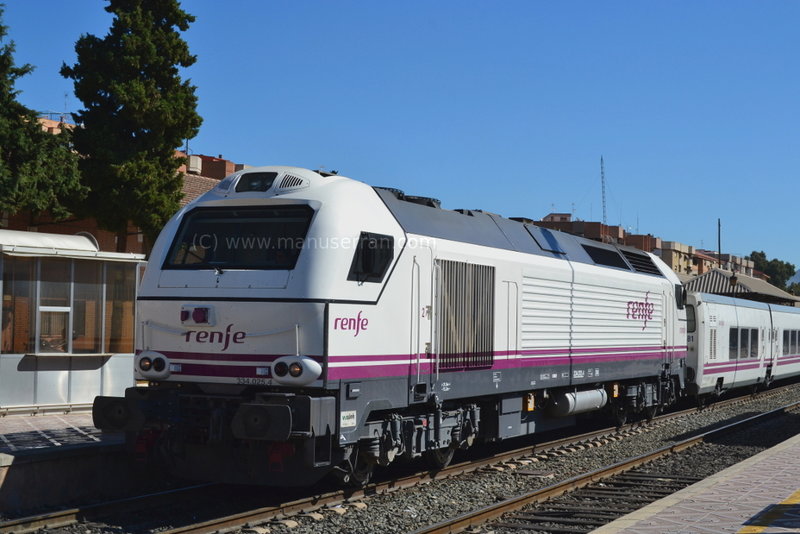 334025b.jpg