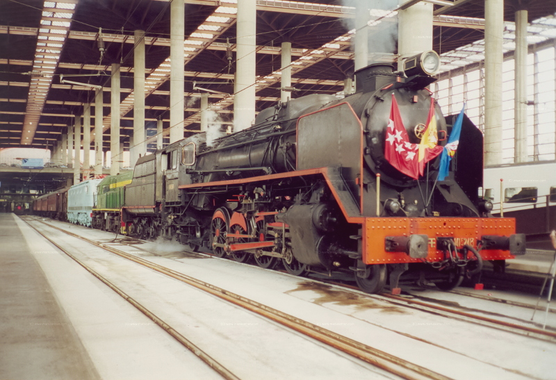 1412413i.jpg