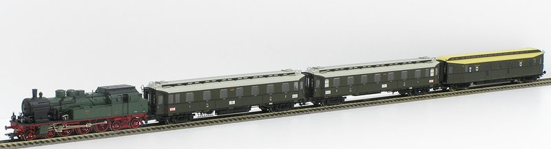 Tren Furgon Piko_F-1.JPG