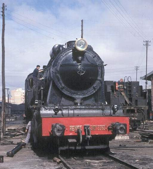 2402262a.jpg