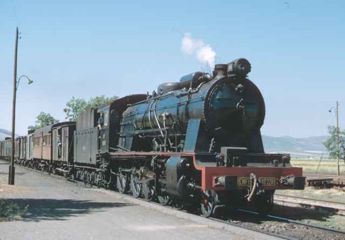 2402281a.jpg