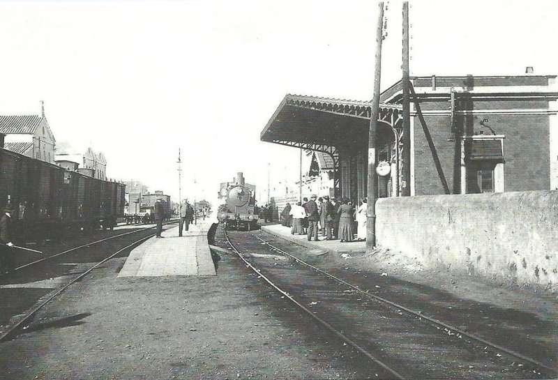 Estacion Sant Andreu Arenal. Barcelona. Años 40.jpg