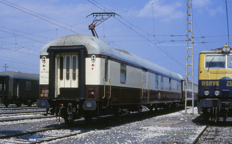DDT8085.jpg