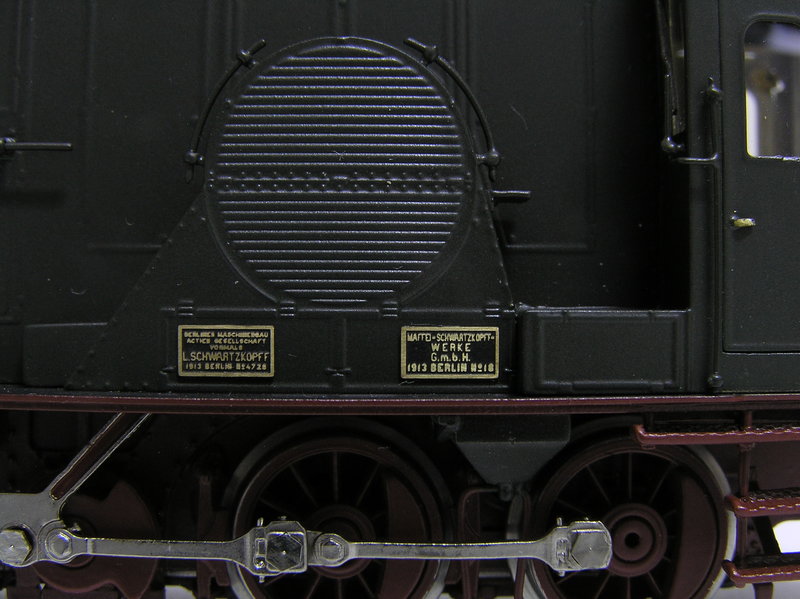 EG 507-11 Placas de fabricante.JPG