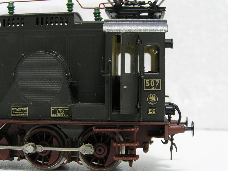 EG 507-13 puerta.JPG