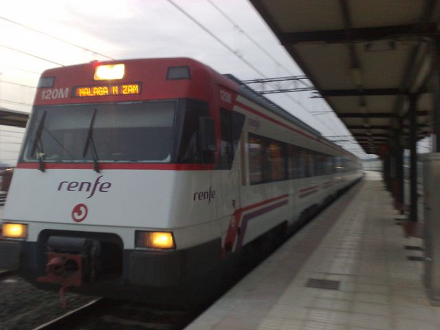 21112009327 [640x480].jpg