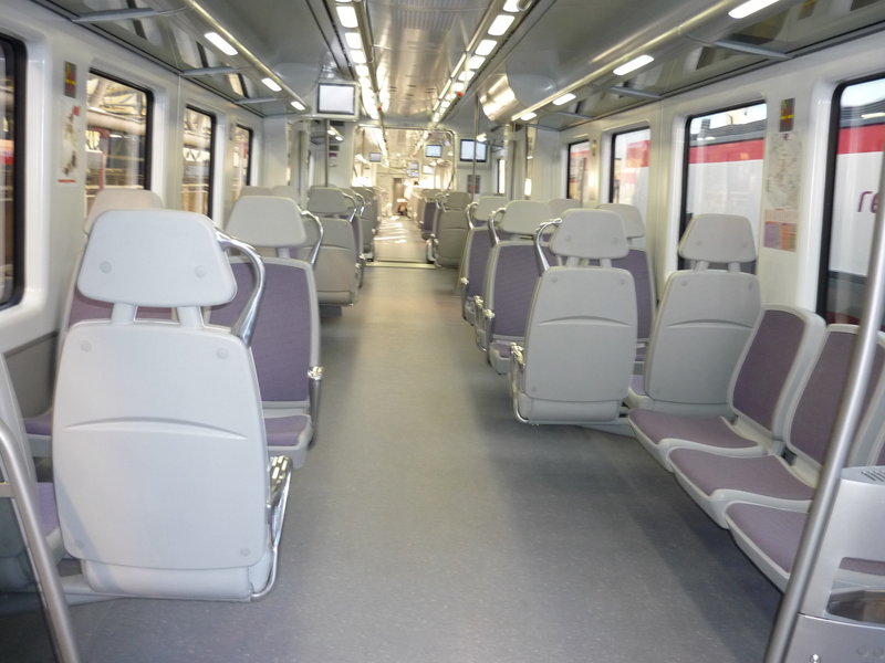 Interior Civia 465.JPG