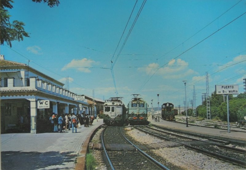 PUERTO SM.JPG