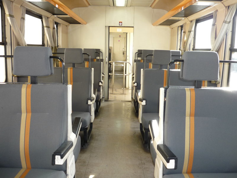 Interior S-435.JPG
