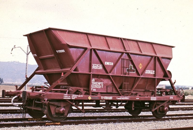 Vagón tolva carbón T 172.020 (T3 Us).jpg