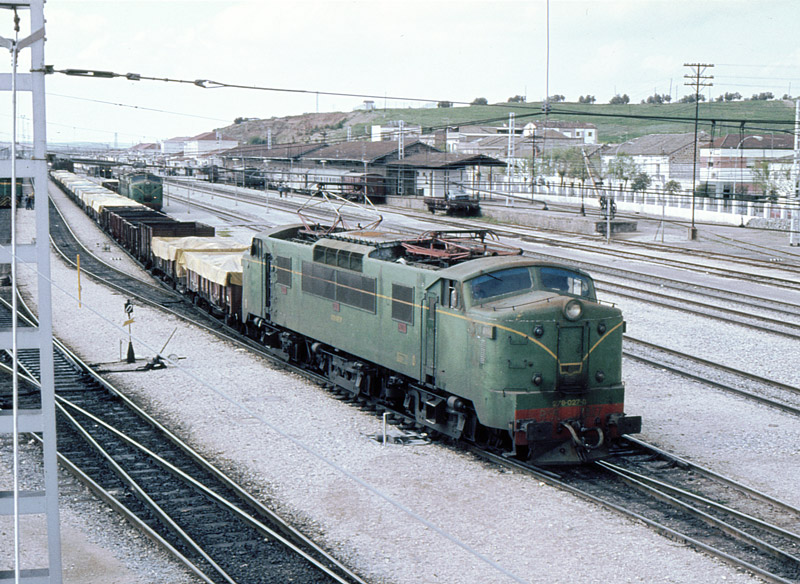 7827Linares81.jpg