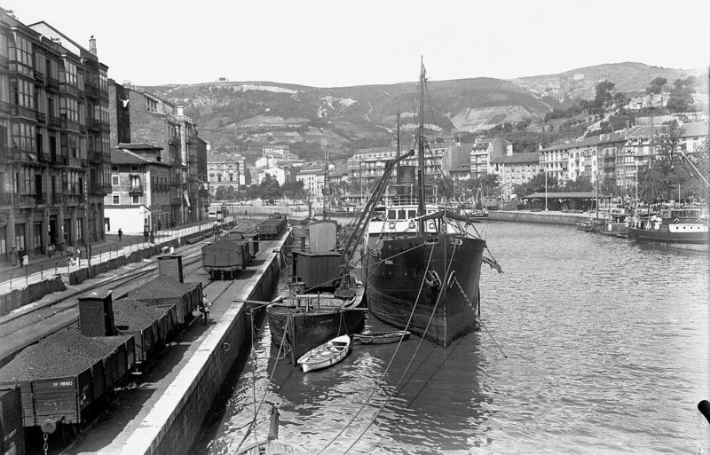 Uribitarte_muelles2b.jpg