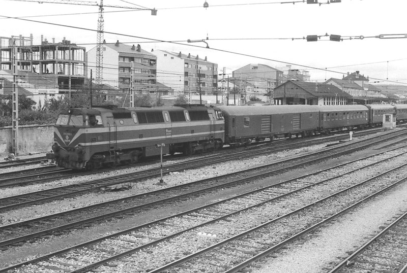 RENFE 3358, 7.10.1985, Monforte de Lemos.jpg