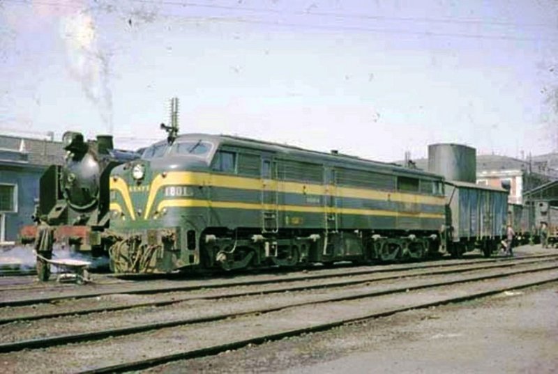 RENFE 318-001 VALLADOLID.jpg