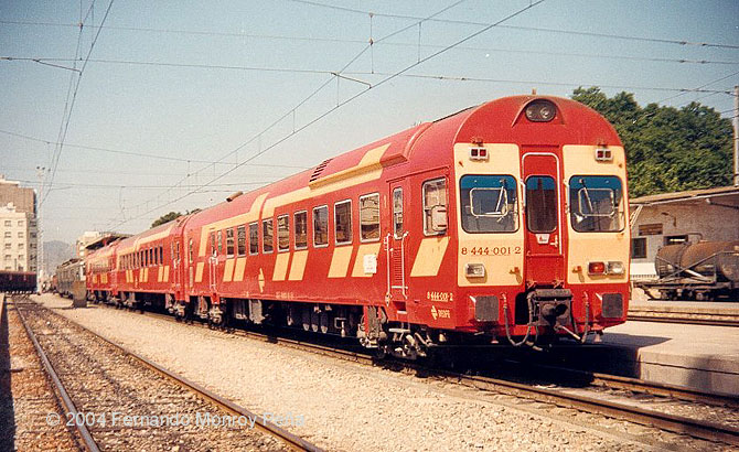 E444002.jpg