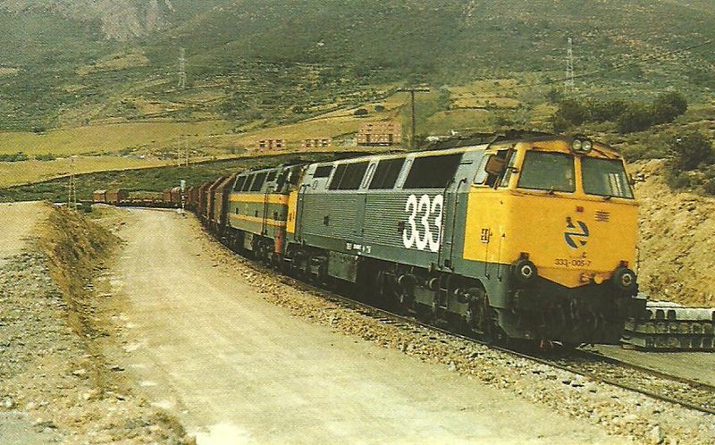 19 03 1993 procedente de caceres y con destino salamanca especial a su paso por cañaveral.jpg
