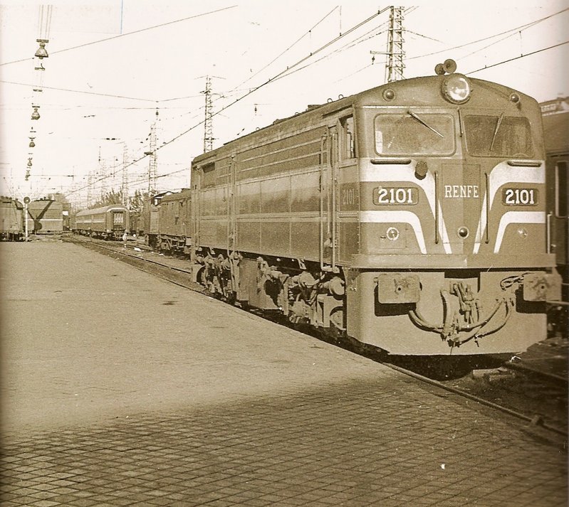RENFE 321-001.jpg