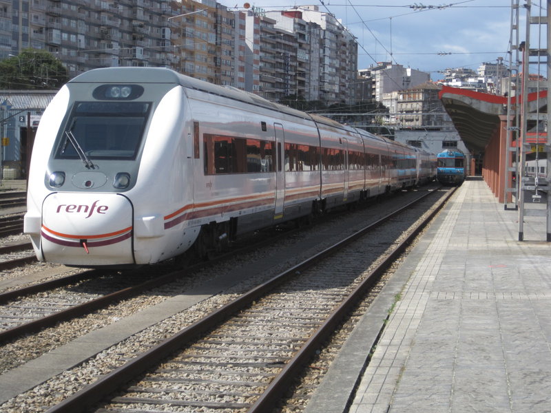 449_renfe_-_Vigo_-_2010-04-15-MASM.jpg