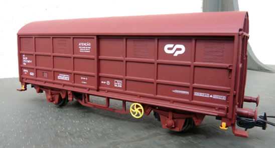 rtrains 005.jpg