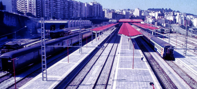 Estación%20de%20Vigo%20en%20día%20de%20inauguración.JPG